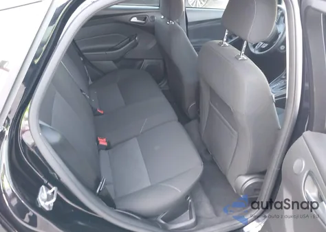 2018 Ford Focus Sel z USA, uszkodzony, nr VIN 1FADP3M23JL292758